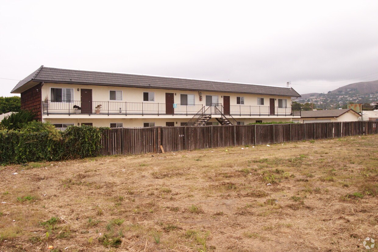 Building Photo - 1881-1891 E Ocean Ave