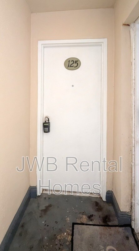 Foto del edificio - 1628 2nd St N