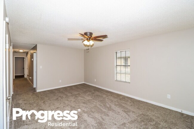 Foto del edificio - 3747 Kerwin Dr