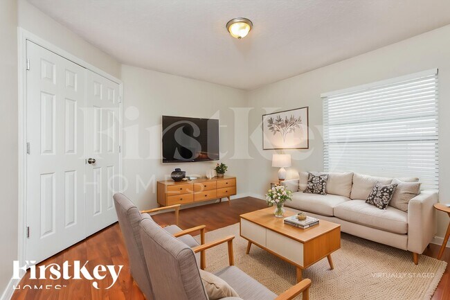 Foto del edificio - 4036 Waltham Forest Dr