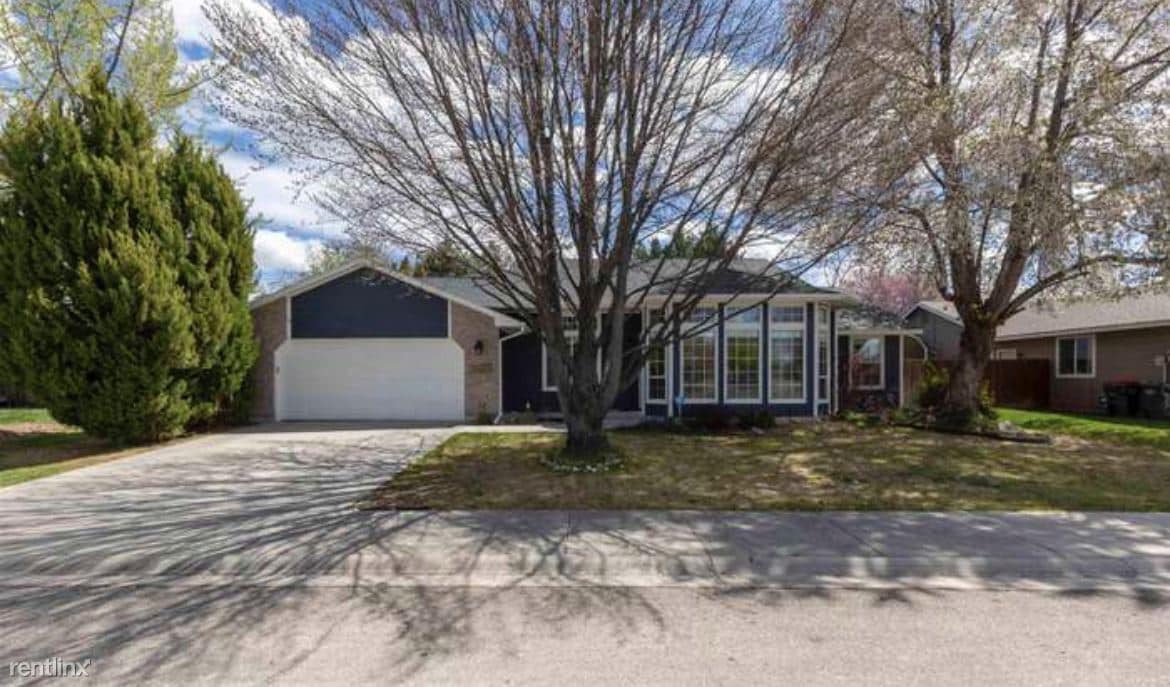 Primary Photo - 3 br, 2 bath House - 2298 North Amethyst A...