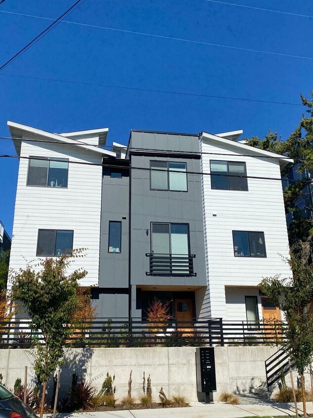Primary Photo - Available 7/1. Stunning newer Ballard Town...