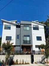 Building Photo - 2644 NW 59th St