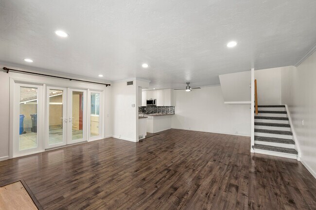 Building Photo - 11835 Timaru Way