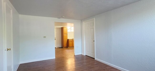 Foto del edificio - 3900.5 W 24th Ave