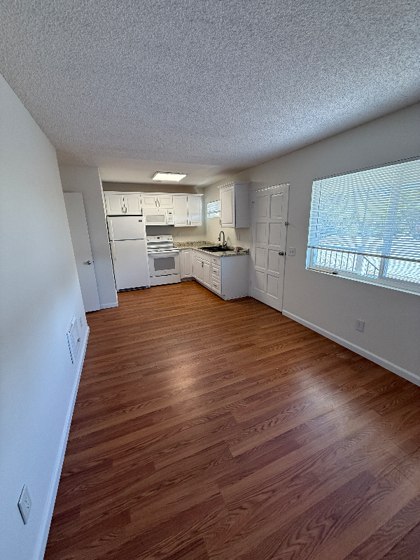Building Photo - 4566 Onondaga Ave
