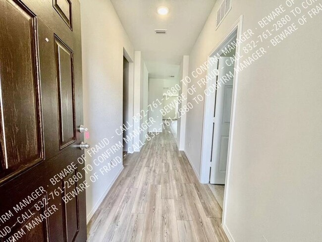 Building Photo - 8113 Branch Hollow Trail