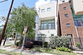 Building Photo - 1320 Welch St