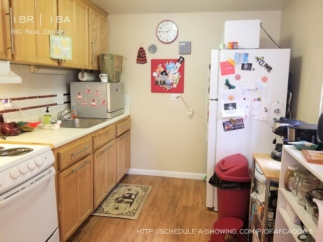 Building Photo - 1335 Monroe St