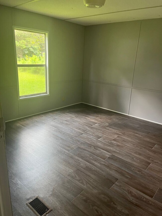Foto del edificio - Charming 2-Bedroom Home in Midway - Available for Rent