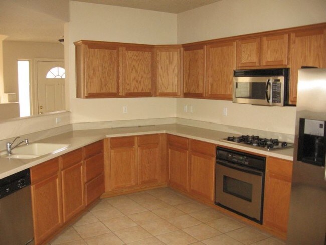 Building Photo - 3804 Fox Sparrow Trl NW