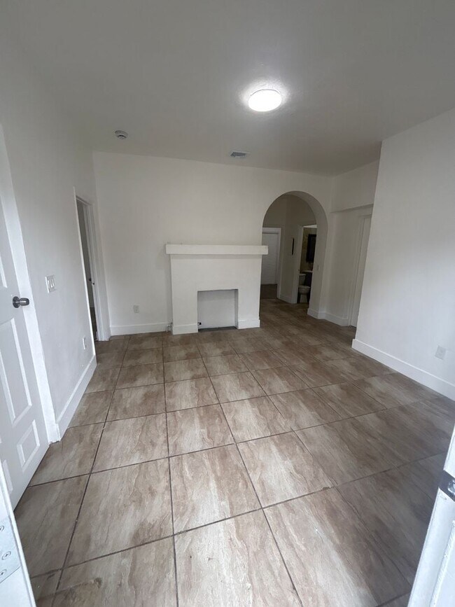 Foto del edificio - Apartment in the Heart of Little Havana!