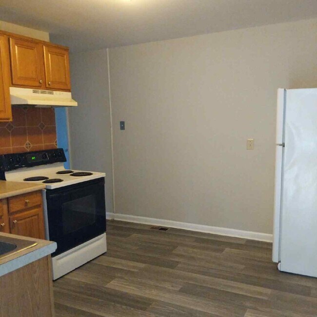 Foto del edificio - 725 Devon Ln
