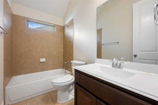 Building Photo - 3817 Glastonbury Trail