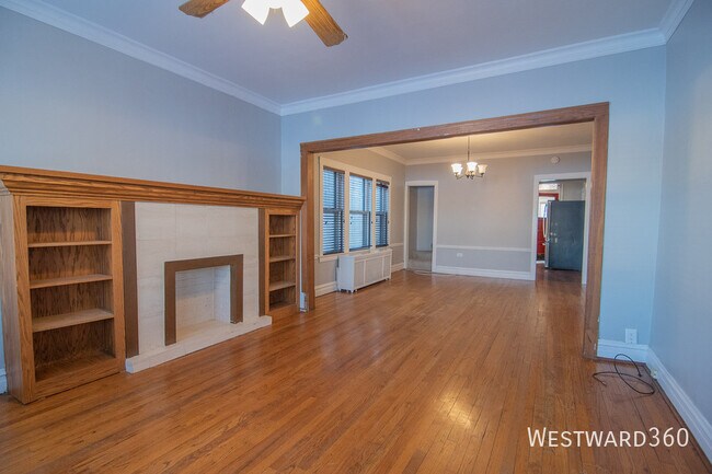 Foto del edificio - 4246 N Menard Ave