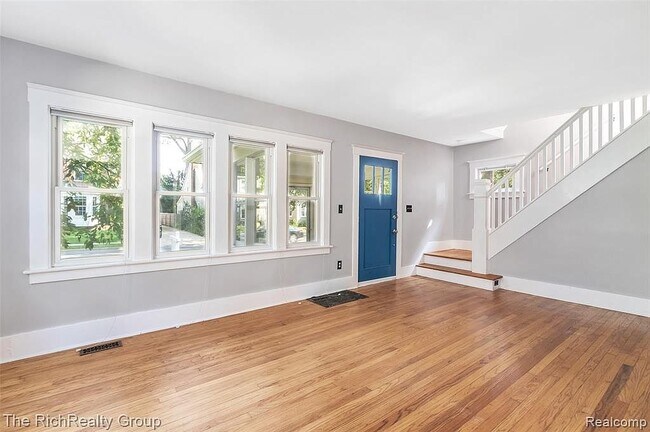 Building Photo - 506 Gardenia Ave