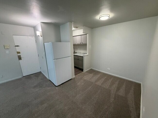 Foto del edificio - 21 N Dryden Pl
