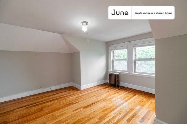 Foto del edificio - Room in Shared 4 bed/1 bath home in Somerville