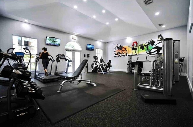 Building Photo - 19701 E Country Club Dr