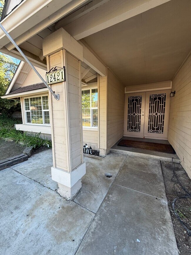 Foto del edificio - Poway Home with Pool/Spa