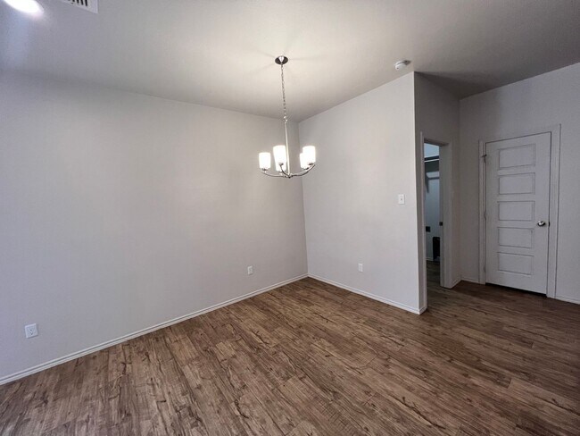 Foto del edificio - New Construction Duplex in FISD