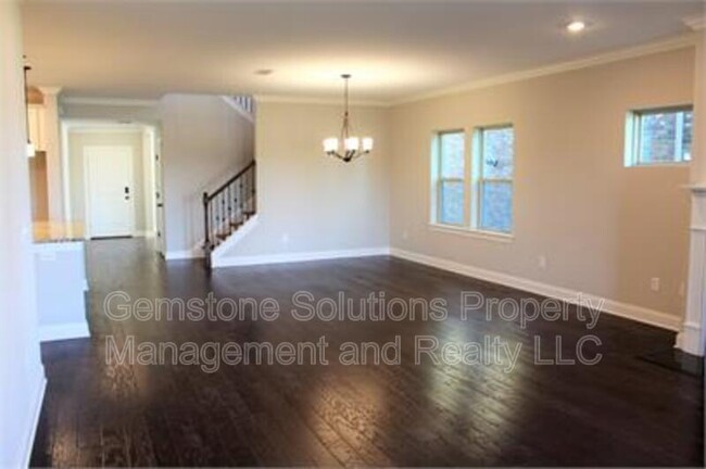 Building Photo - 1731 Foxland Blvd