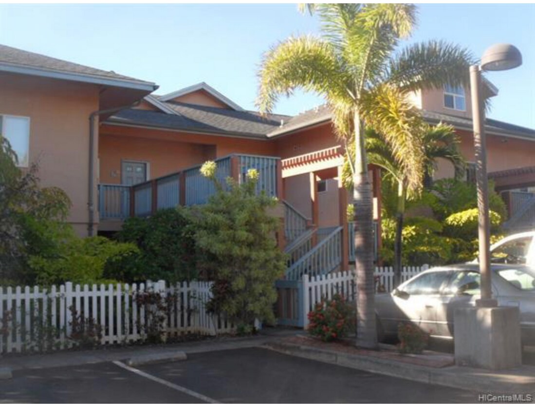 UNIT FROM EXTERIOR - 25 Heather Ln