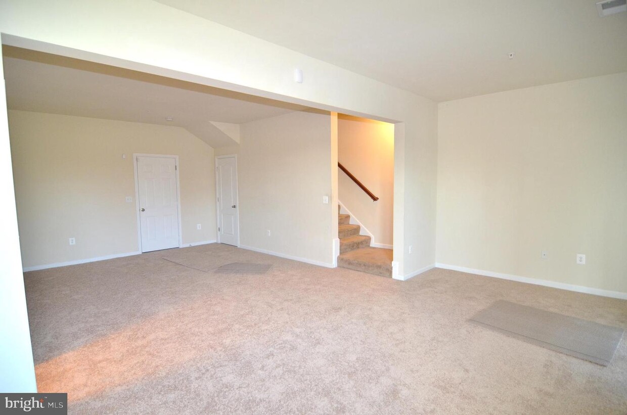 Primary Photo - 3505 Flagstone St