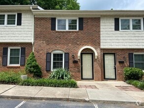 Building Photo - 203 Northpoint Ave