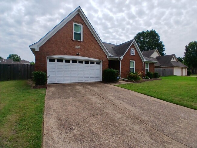 Foto del edificio - Spacious 5 bedroom 3.5 bathroom home - Col...