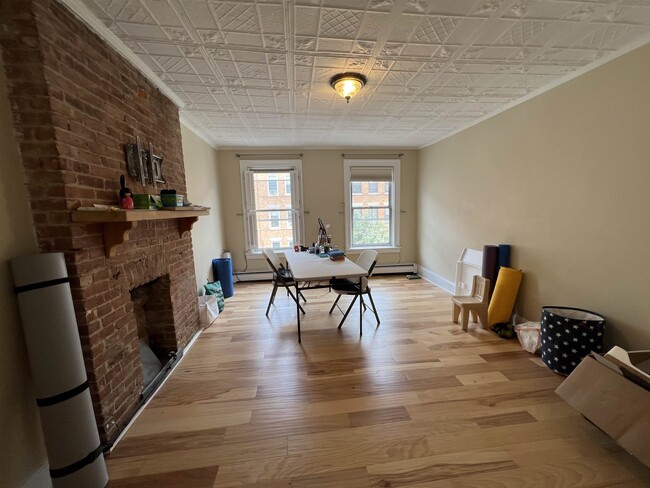Foto del edificio - 924 Willow Ave