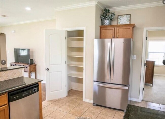 Foto del edificio - 4219 Candace Ct