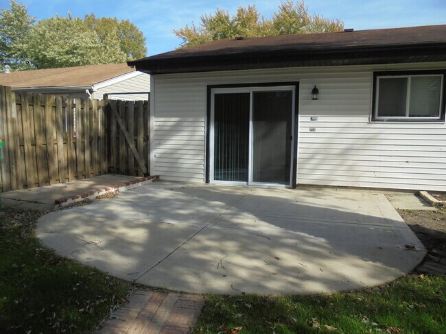 Foto del edificio - 408 Sunset Ln