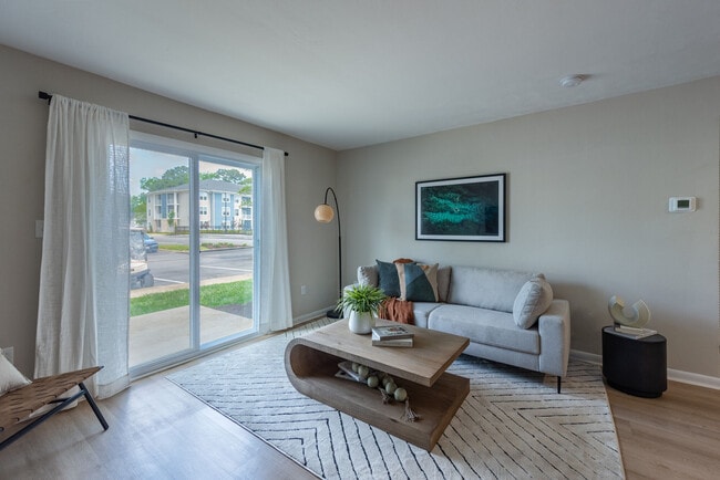 Building Photo - Attain at Chic's Beach (Vista Residences)