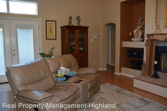 Building Photo - 3 br, 2 bath House - 303 Mountain View
