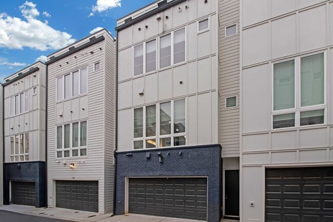 Building Photo - 687 Banton Dr NW