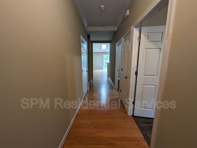 Building Photo - 5334 Christian Dr