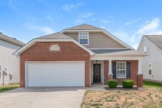 Building Photo - 1625 Beaconcrest Cir