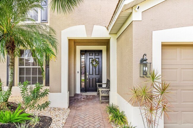 Foto del edificio - Paradise awaits in Hampton Lakes In River ...