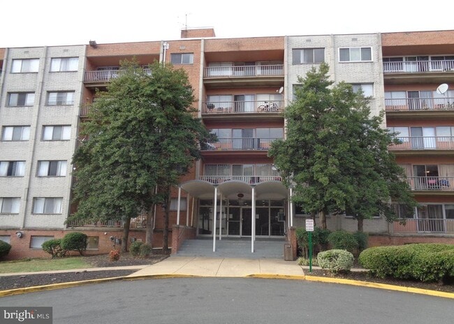 Building Photo - 401 N Armistead St