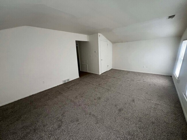 Foto del edificio - 62 E Main St