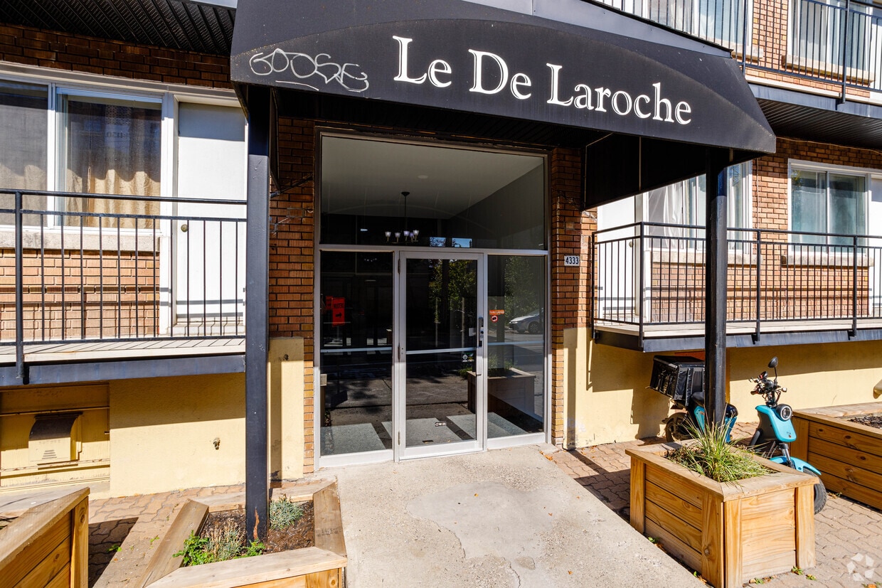Building Photo - Le De Laroche
