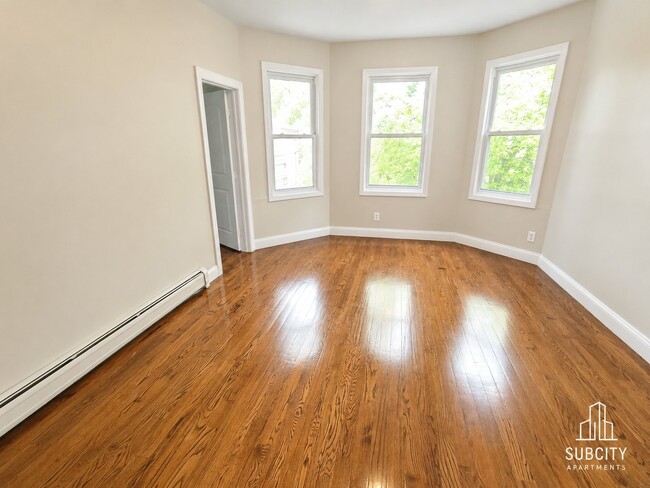 Building Photo - 203 N 15th St