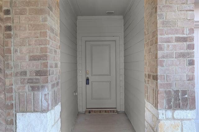 Building Photo - 3705 Northwater Trl