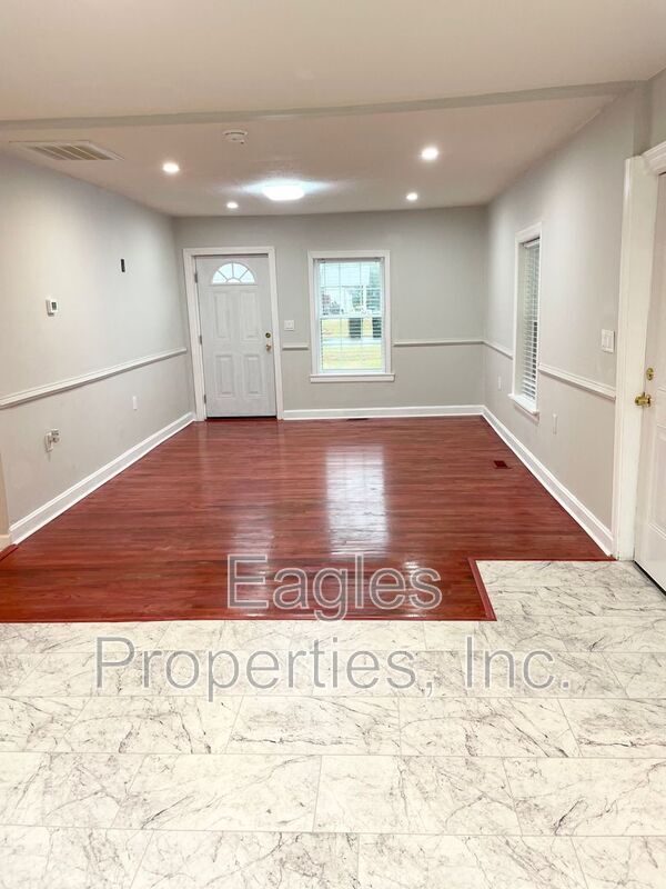 Foto del edificio - 104 Lane St