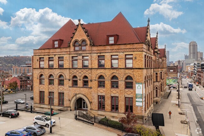 Foto del edificio - Fifth Avenue School Lofts