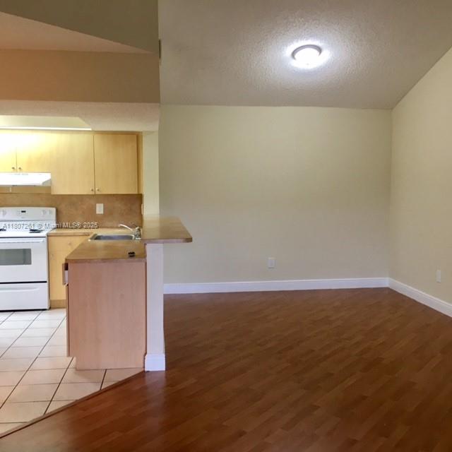 Foto del edificio - 18830 NW 57th Ave