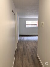 Building Photo - 727 5th Ave N