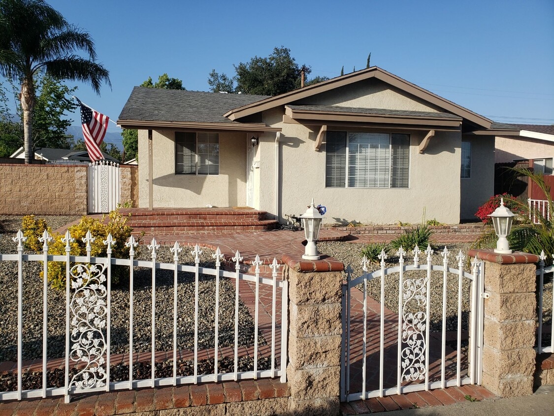 Primary Photo - 7711 Arroyo Vista Ave