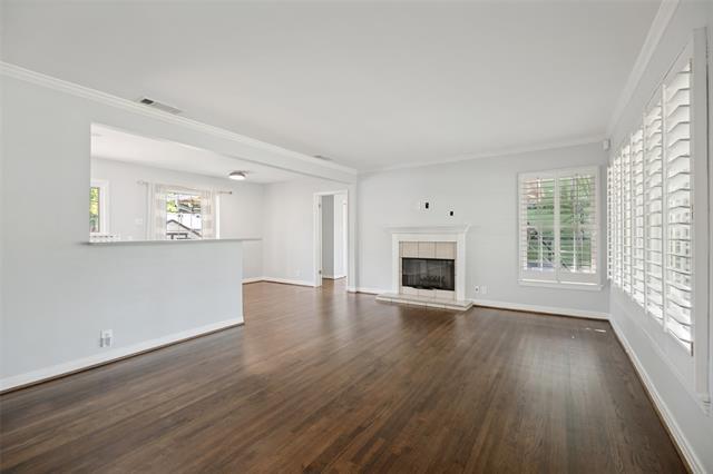 Foto del edificio - 4144 Beechwood Ln